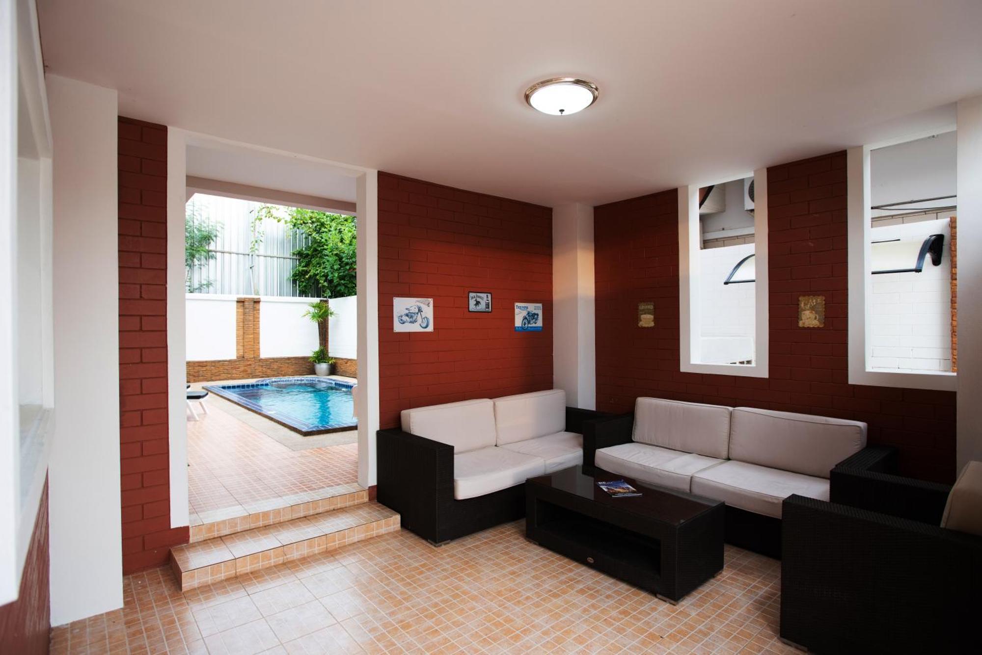 Tw Marina Pool Villa Pattaya Exterior foto