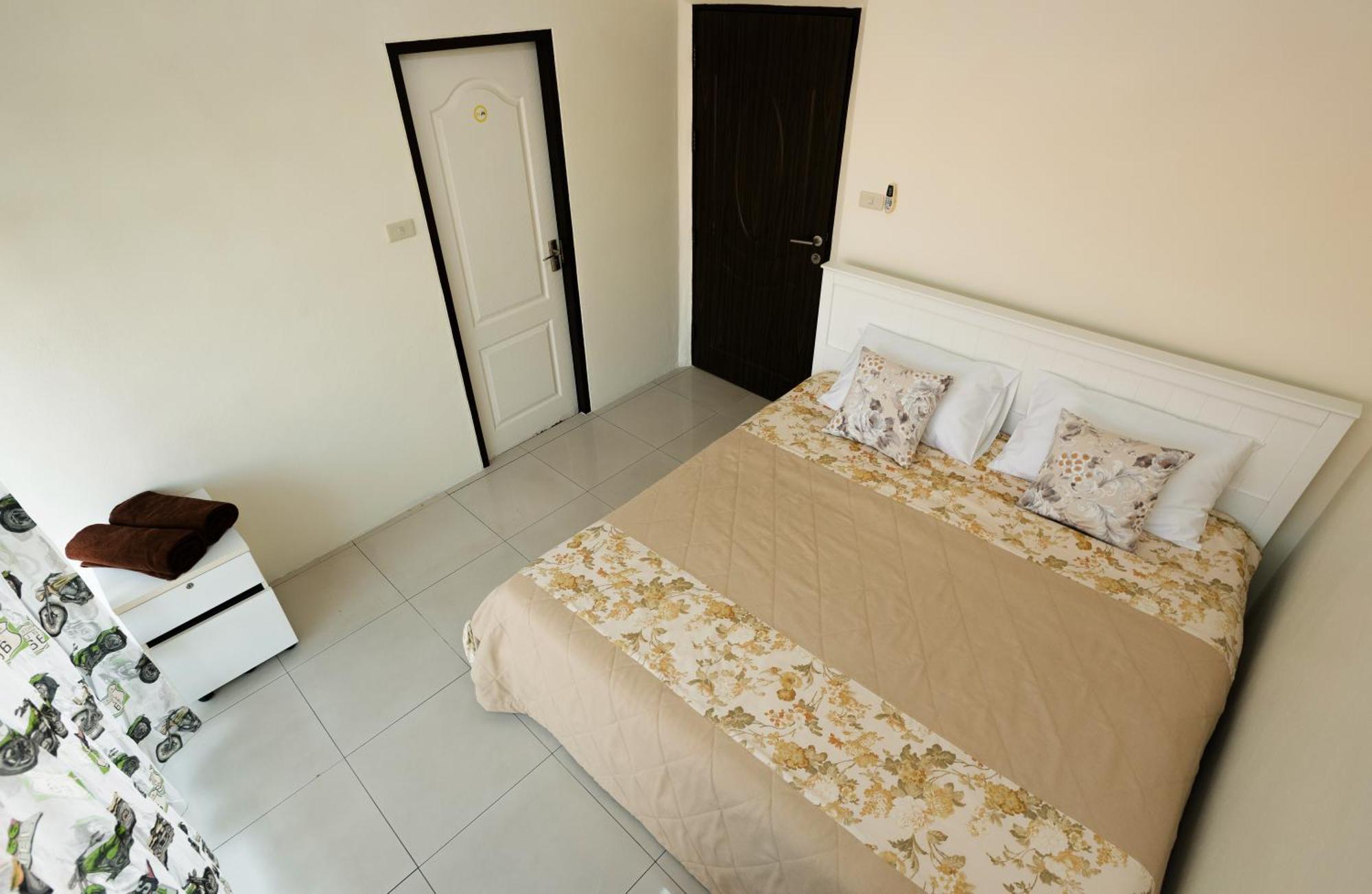 Tw Marina Pool Villa Pattaya Exterior foto