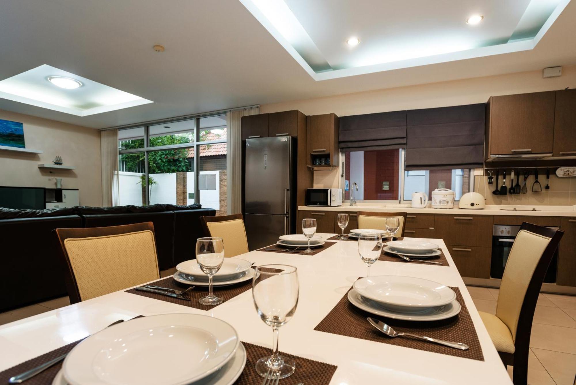 Tw Marina Pool Villa Pattaya Exterior foto